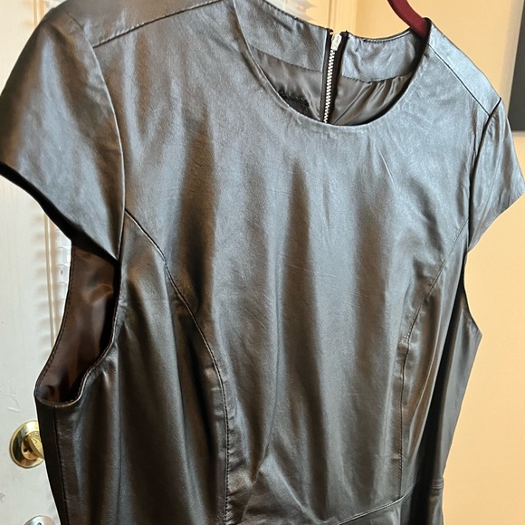 NEIMAN MARCUS NWOT AUTHENTIC GENUINE BLK LEATHER CAP SLEEVES SOFT DRESS - Picture 6 of 16